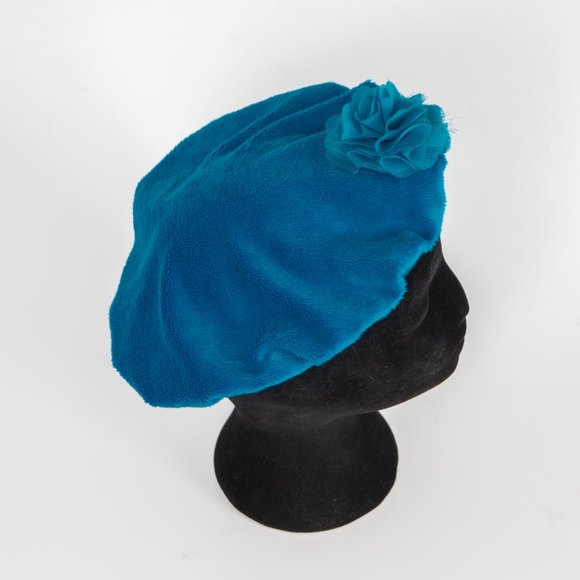 NWT Children's fancy tam with flower - Medium - Picture 2 of 3